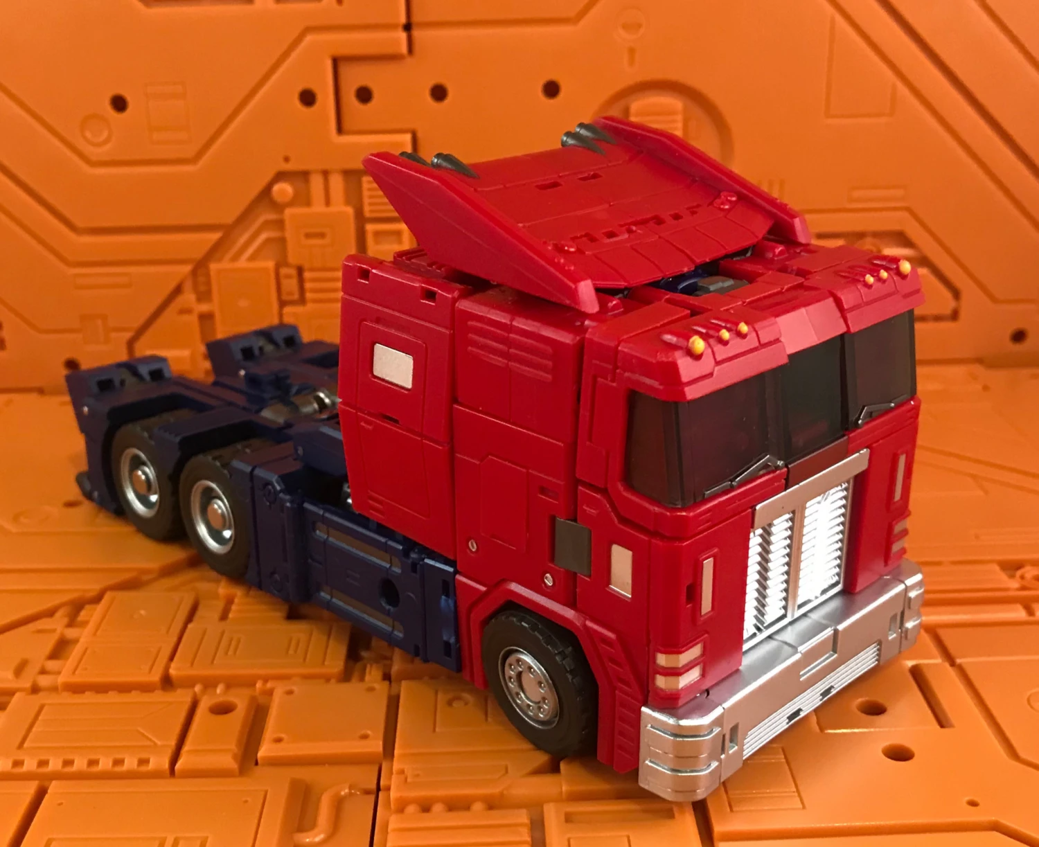 Zeta Toys EX-01 MP10 Optimus Prime - Image 4
