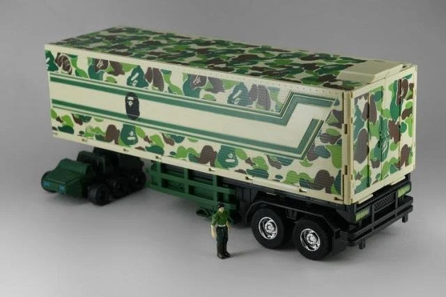 4th Party MP10A Optimus Prime Convoy Bape Green Camo Version - Image 10