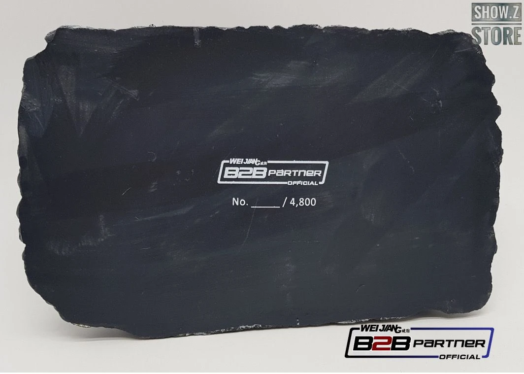 Weijiang MPP-10 Commander Optimus Prime Battle Damaged Oversized Limited Edition W/ Custom Display Base - Image 9