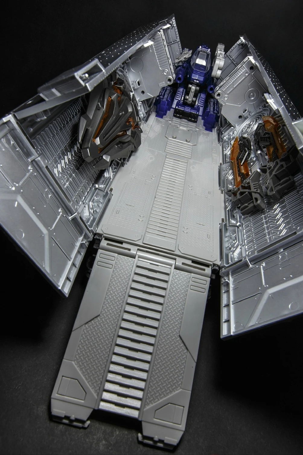 WeiJiang MPP10 Optimus Prime Trailer Oversized - Image 8