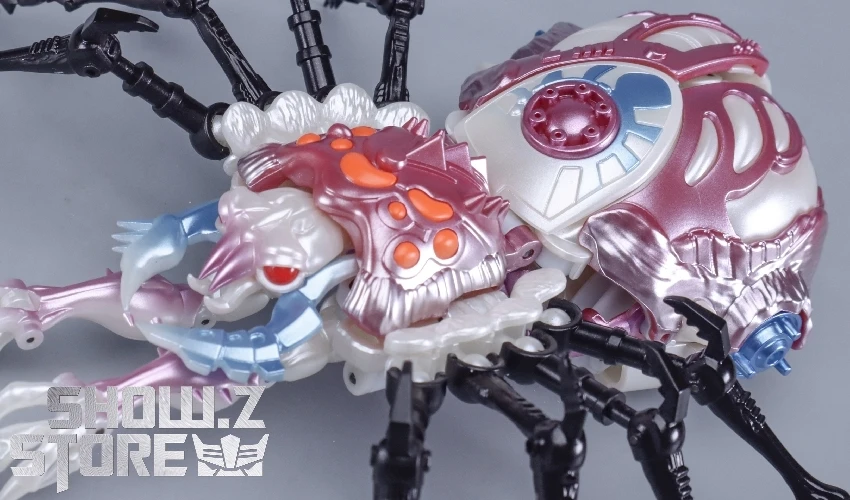 TransArt BWM-08PW TransMetal Blackwidow Repaint Version - Image 6