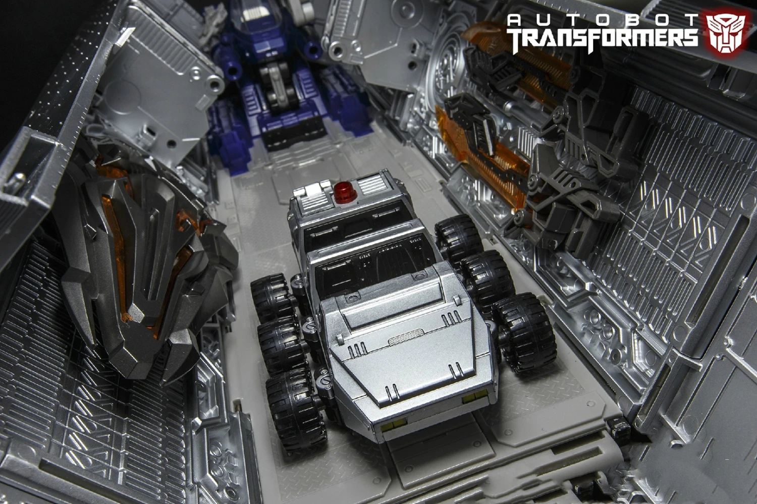 WeiJiang MPP10 Optimus Prime Trailer Oversized - Image 3